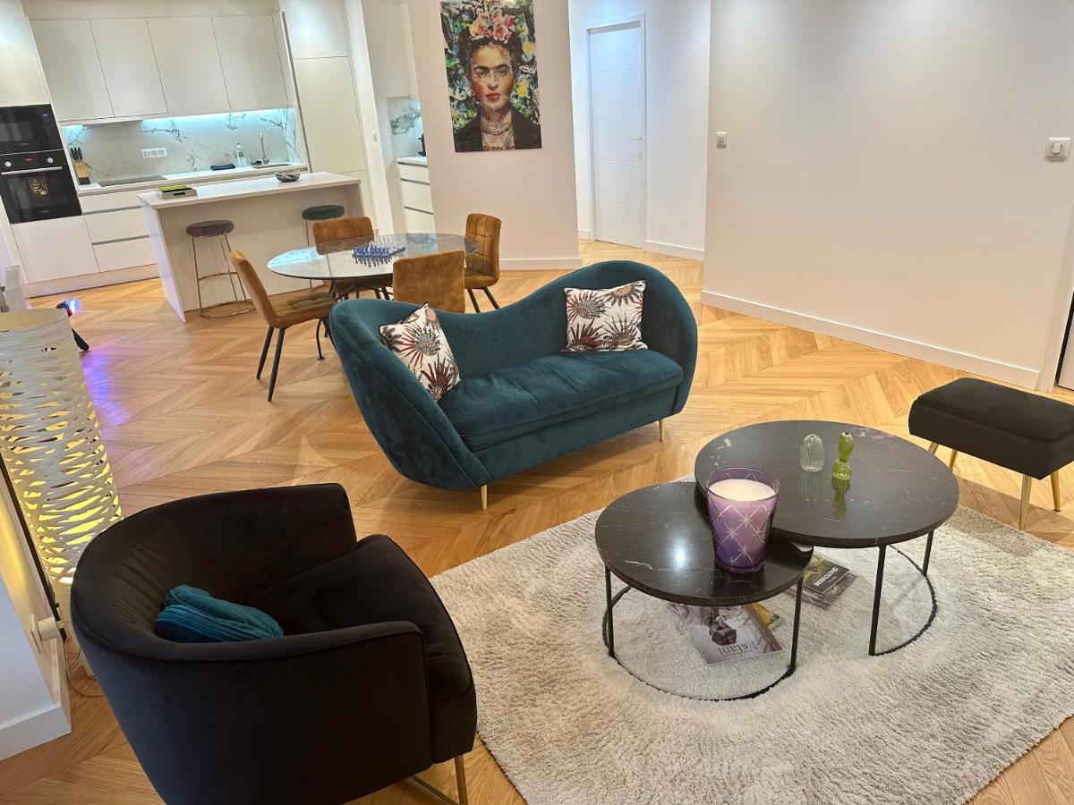 Bel Appartement Avec Parking Au Coeur De Remeš Exteriér fotografie